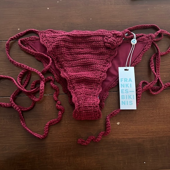 Frankie’s Bikini bottom NWT size Small. Mackenzie crochet bottom. Red - Picture 1 of 4